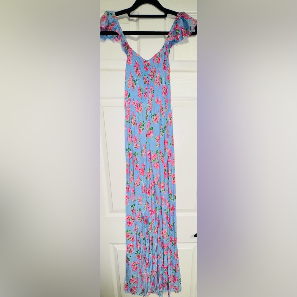 TIARE HAWAII Hollie Maxi Dress in Hibiscus Bouquet Baby Blue (one size)